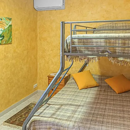 Lovely In With Kitchen Будинок відпочинку