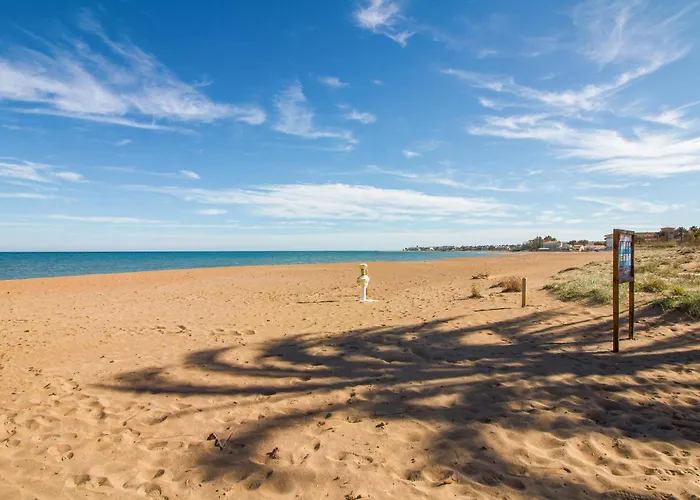 Будинок відпочинку Lovely In With Kitchen *