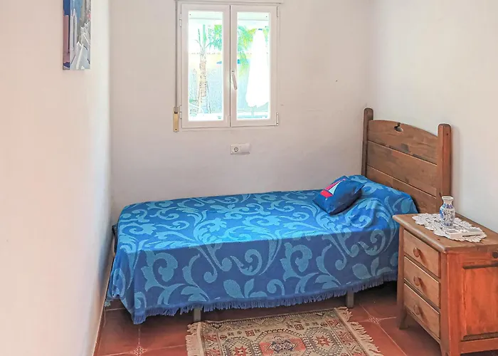 Будинок відпочинку Lovely In With Kitchen Денія