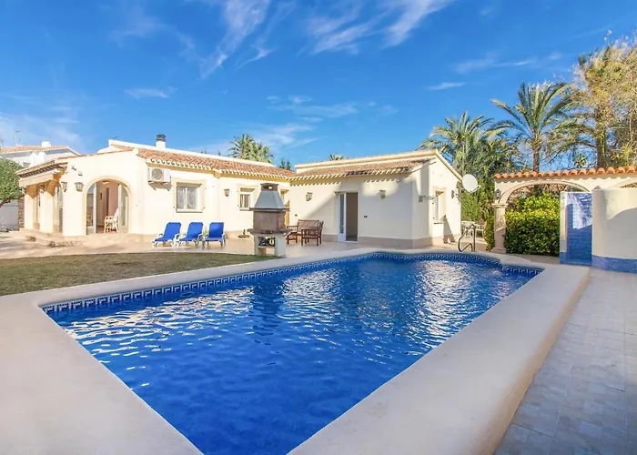 בית נופש Lovely In With Kitchen דניה