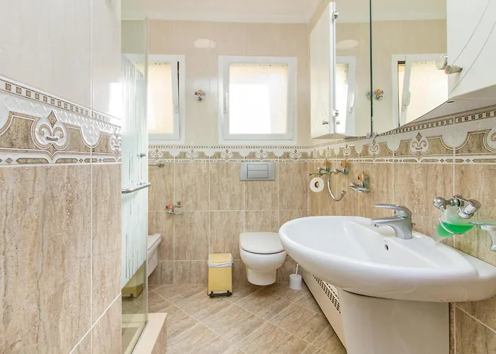 בית נופש Lovely In With Kitchen