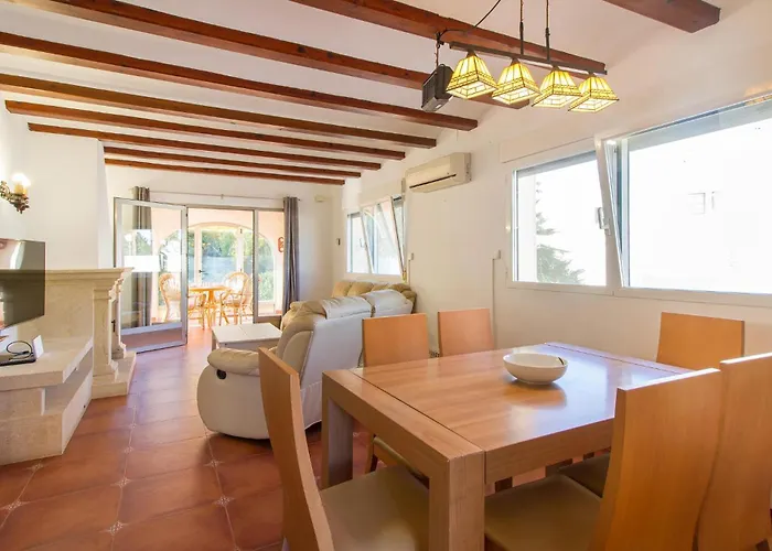 Lovely In With Kitchen בית נופש דניה