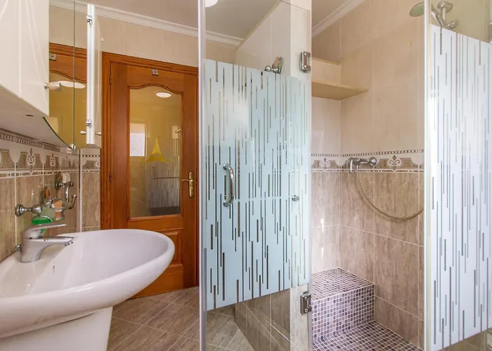 בית נופש Lovely In With Kitchen דניה