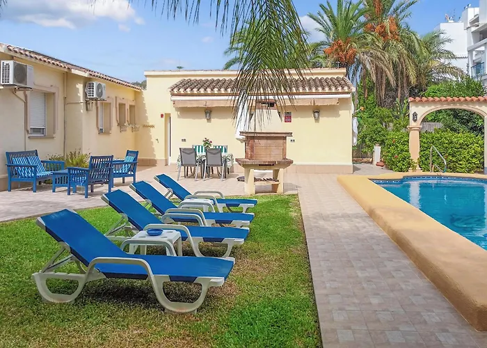 Lovely In With Kitchen דניה